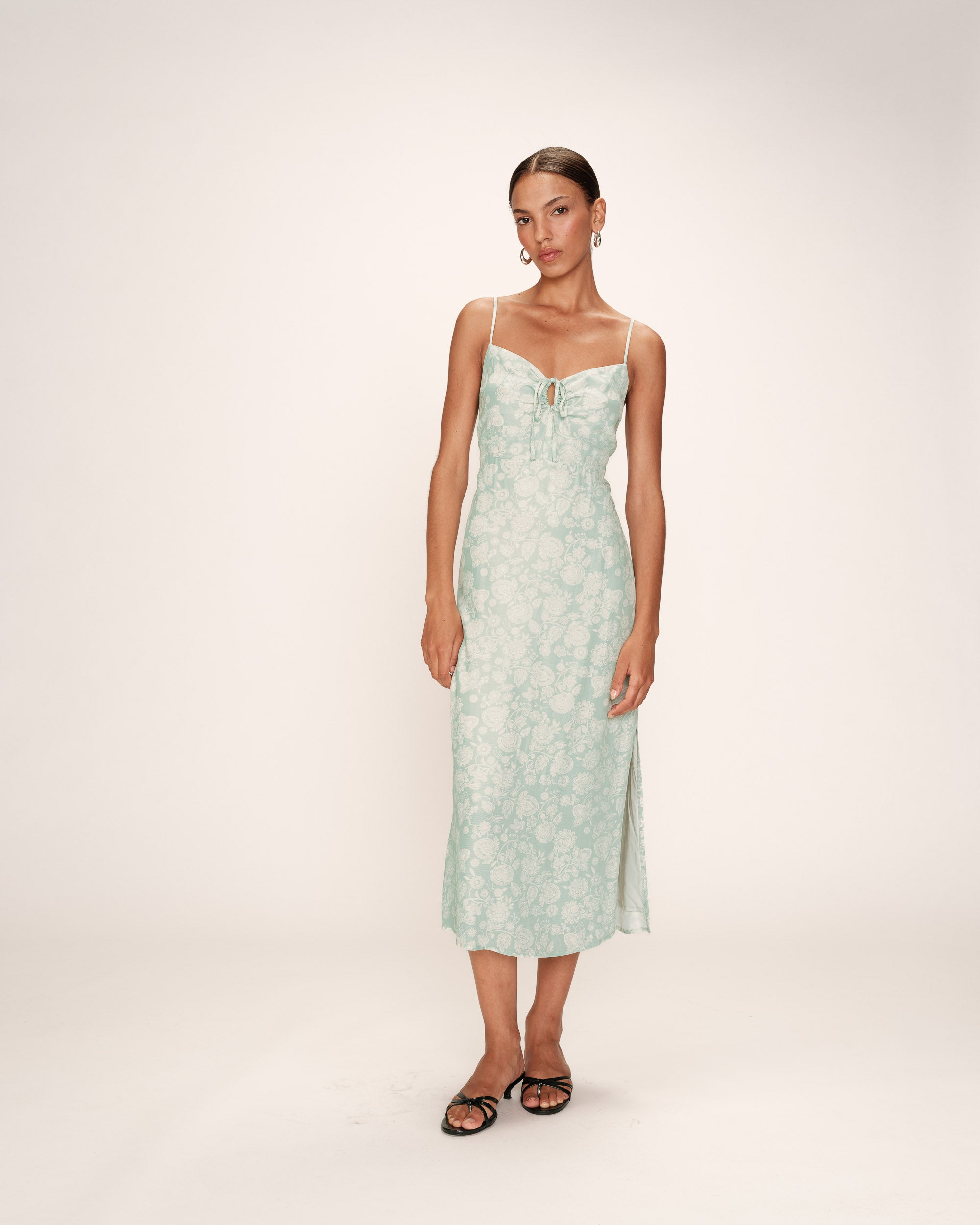 Robe longue a fleurs vert Retina