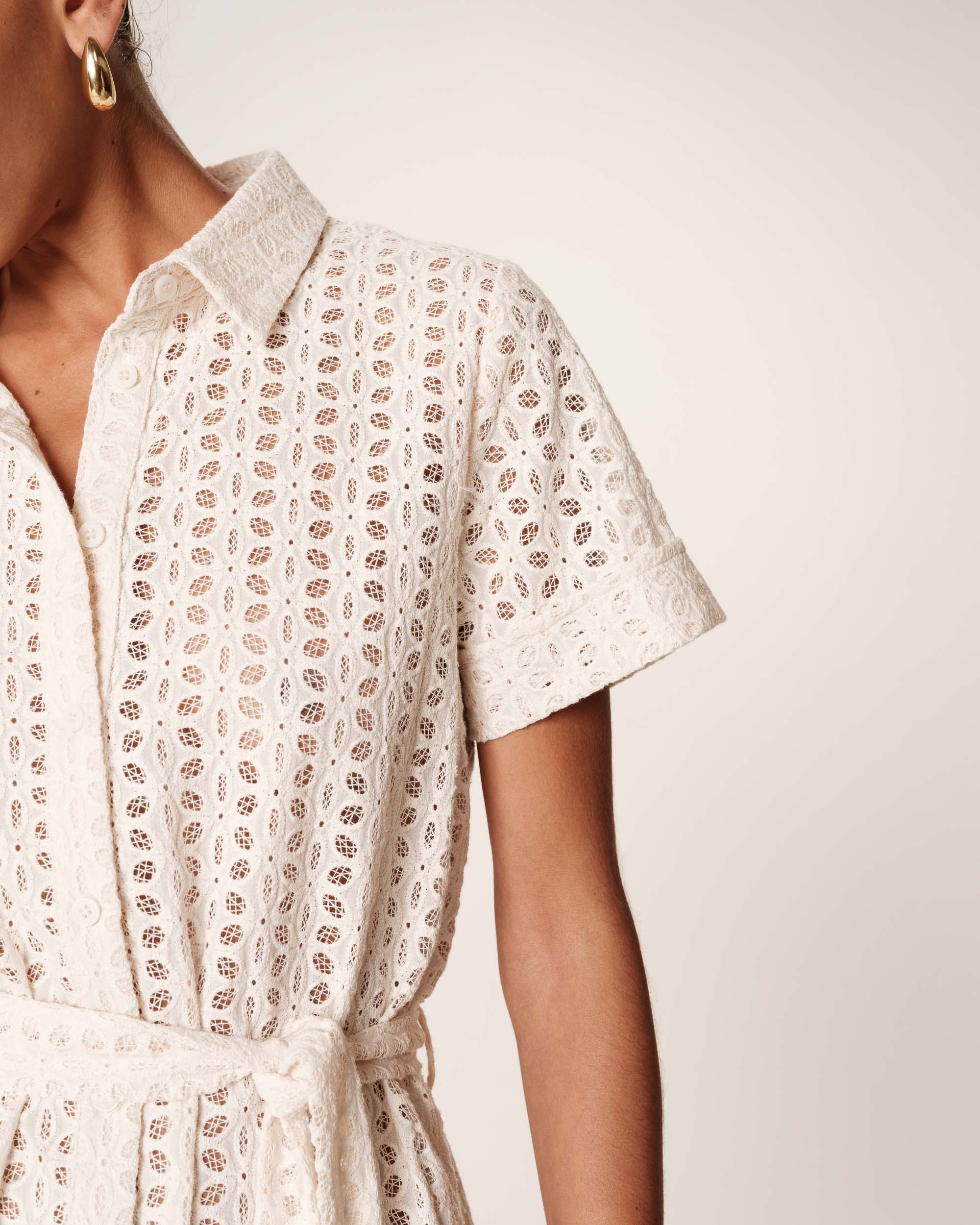 Robe chemise courte brodee ecru Romane