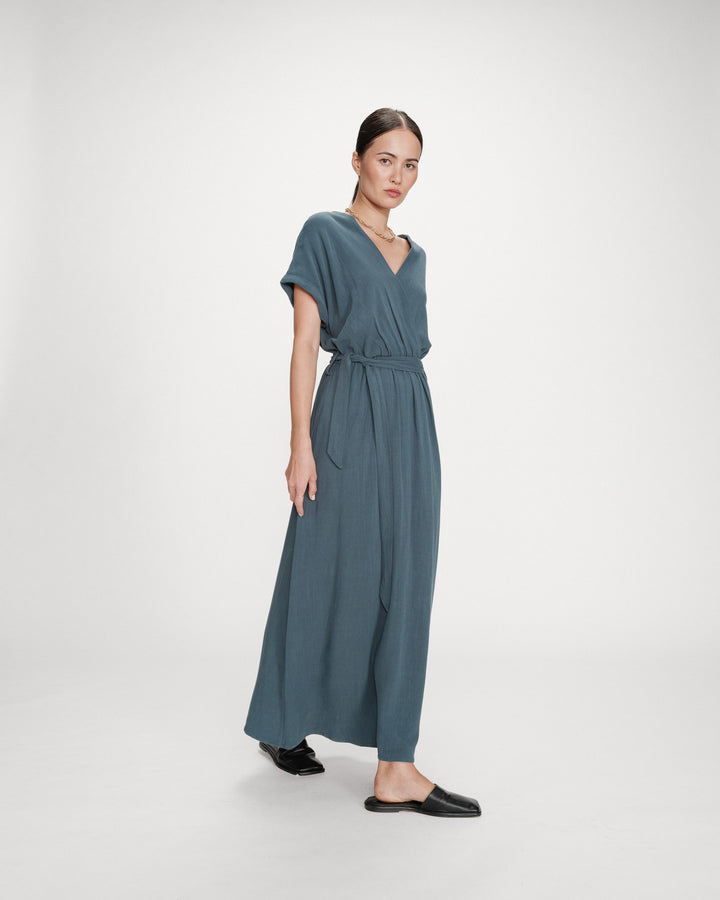 Flowing wrap maxi dress with belt emeraude Pollen