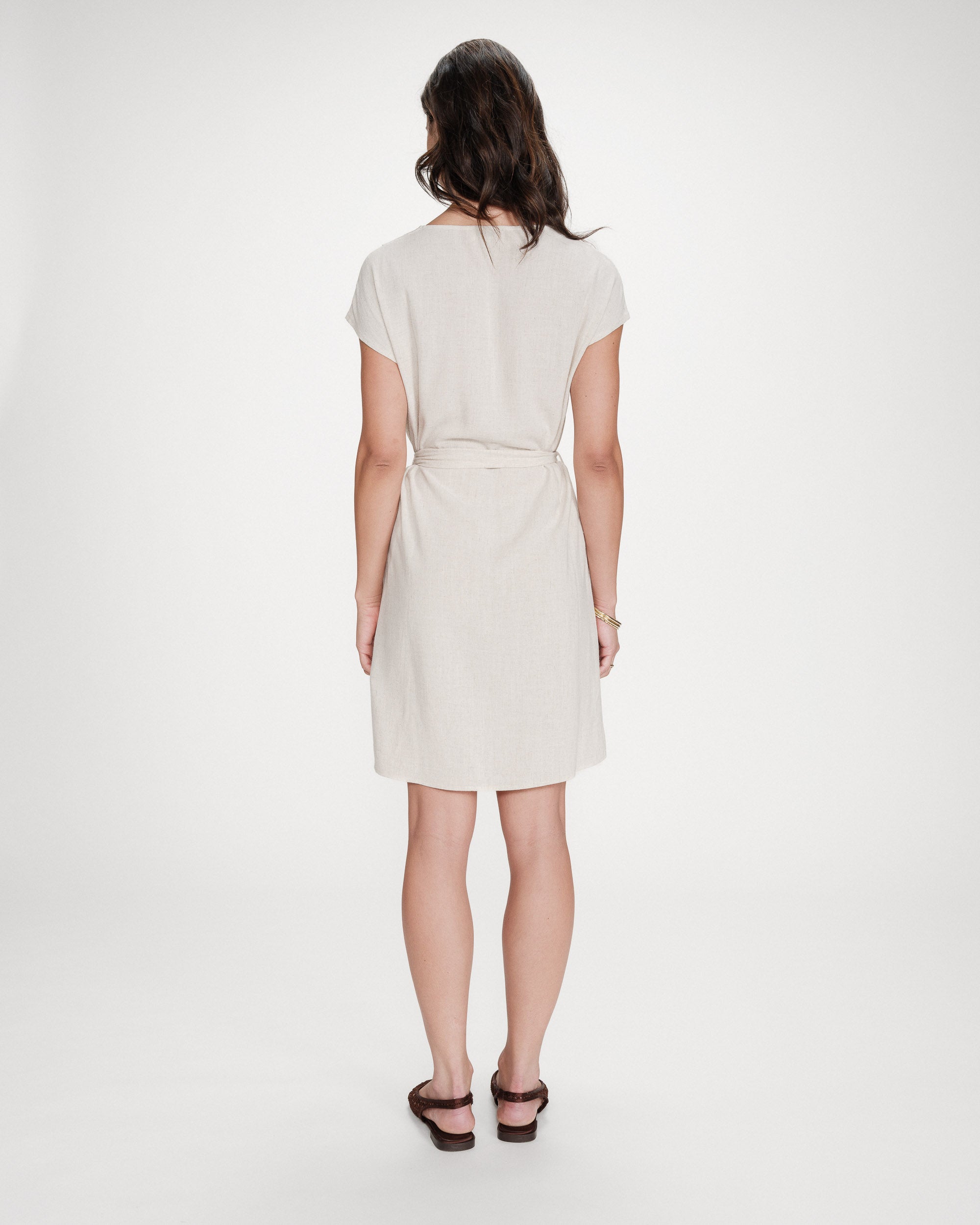 Robe courte à col V sable Marilou