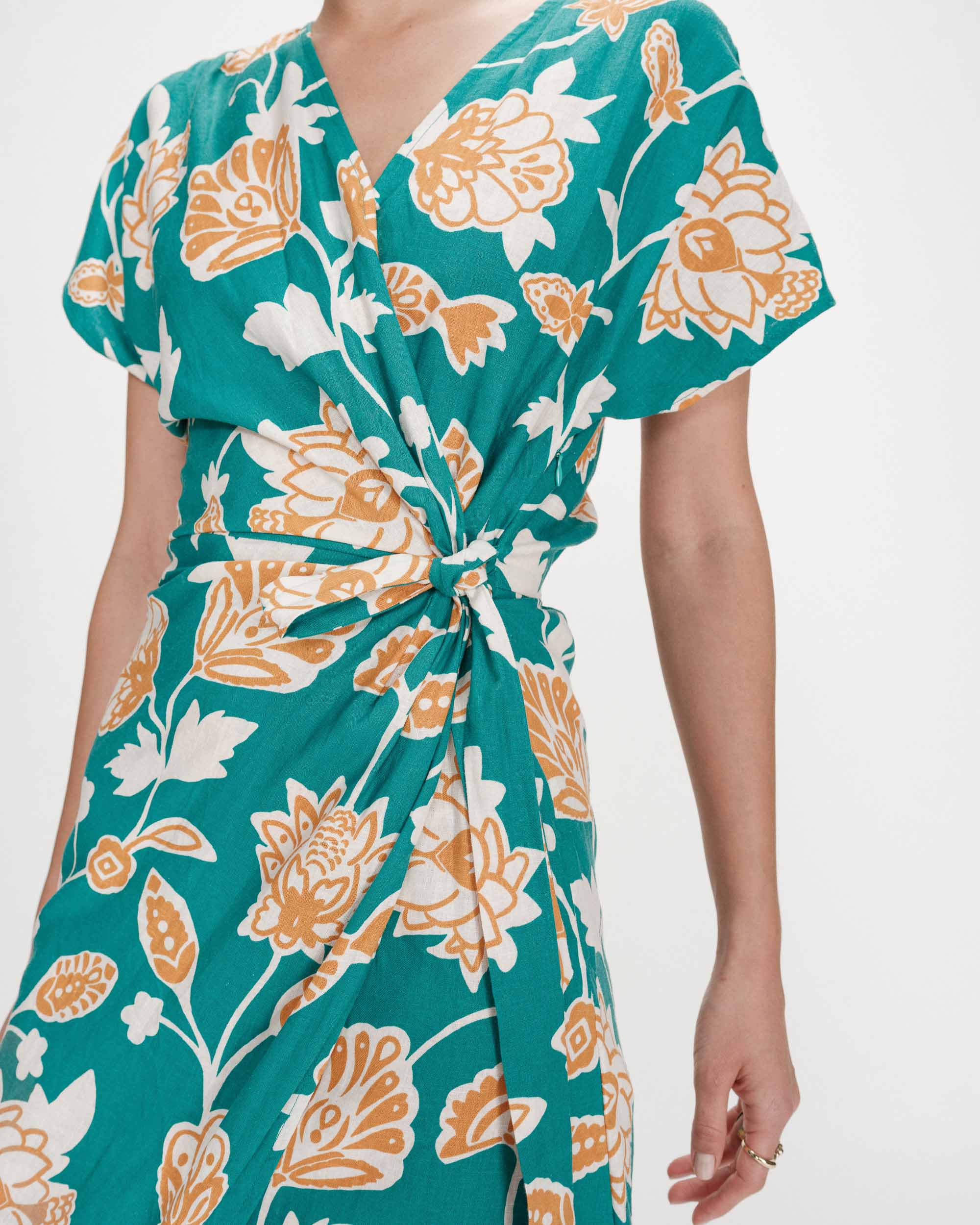 Robe courte à fleurs vert Velora