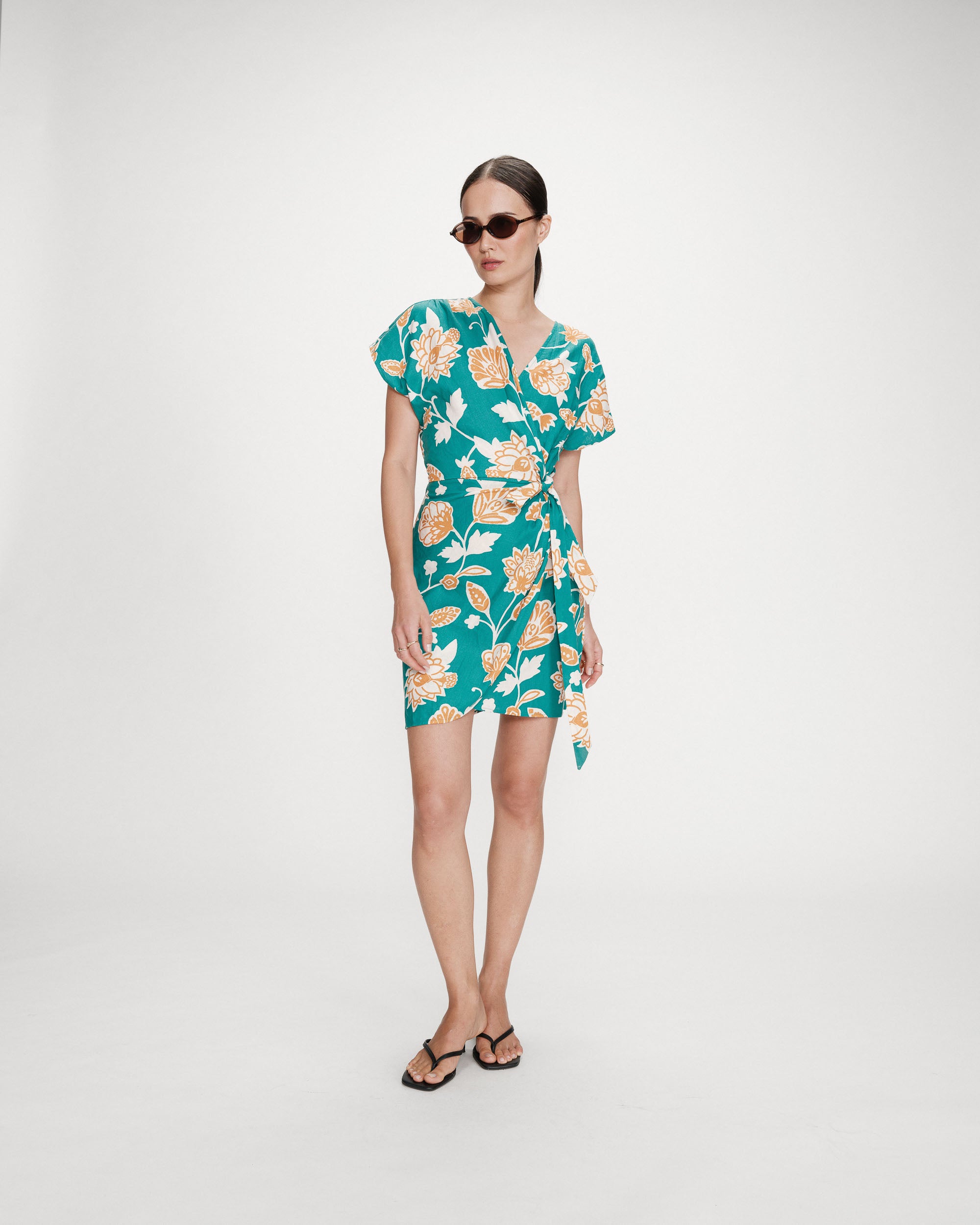 Robe courte à fleurs vert Velora