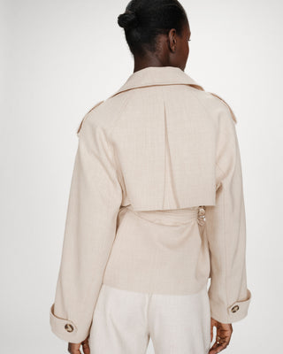 Trench-coat court sable Vogue