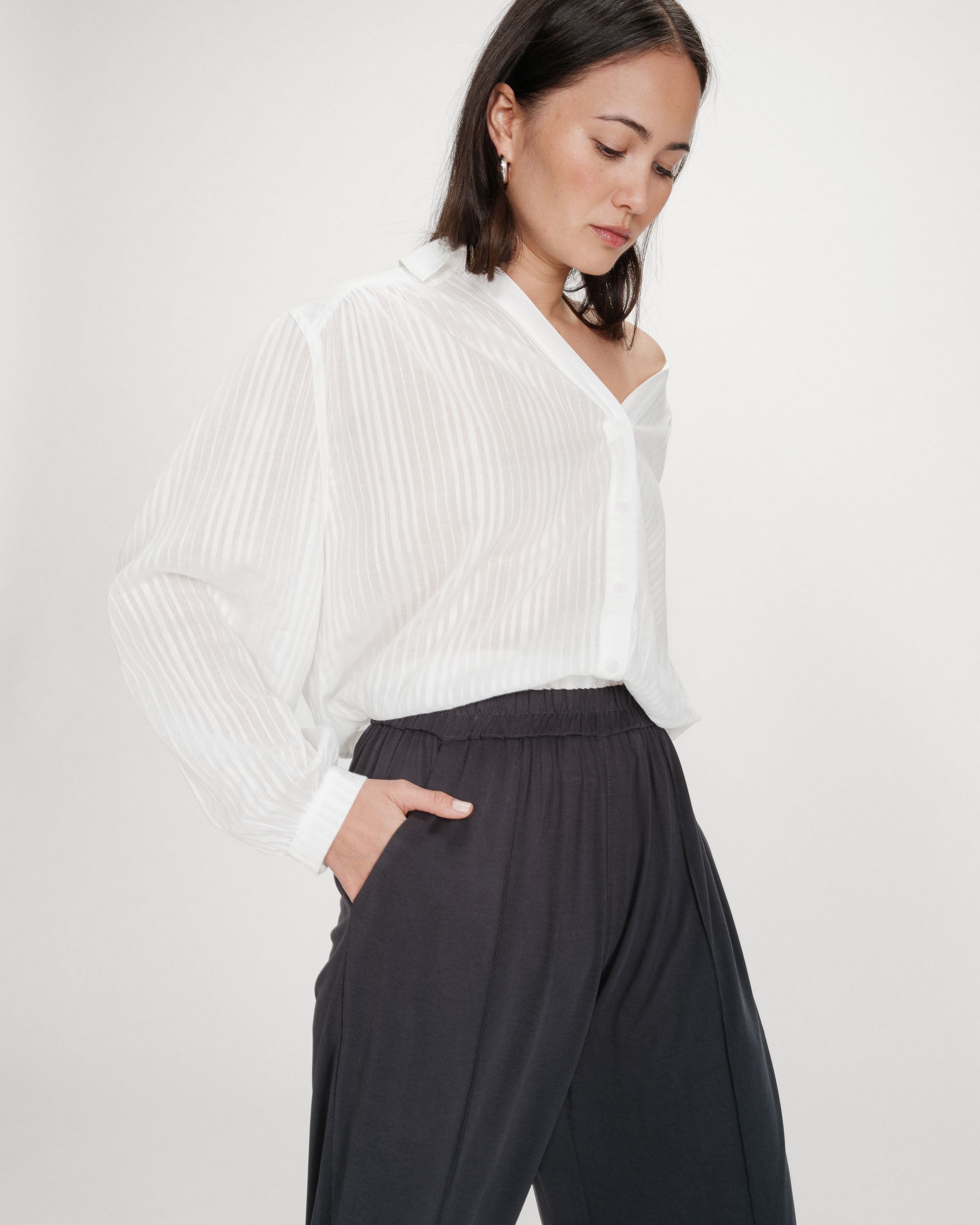 Pantalon en modal jambe large marine Pax