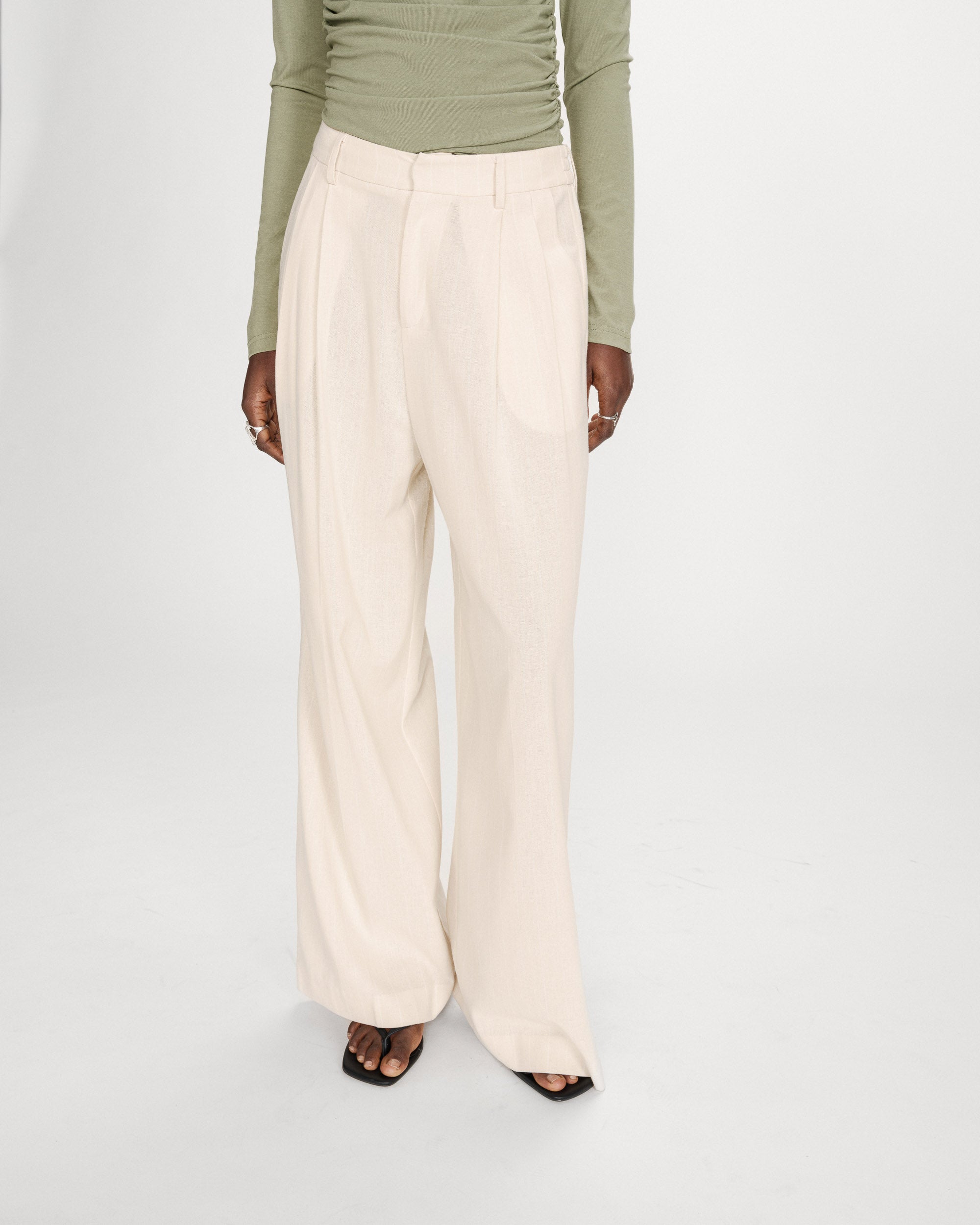 Pantalon tailleur en lin vanille Very