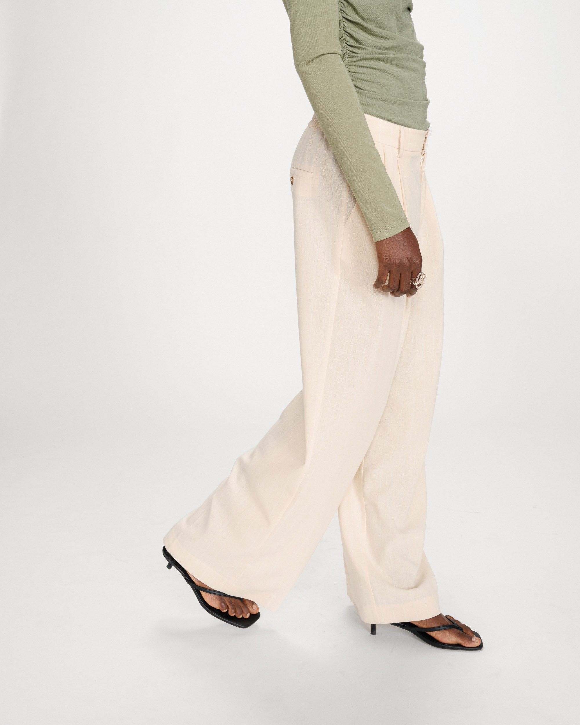 Pantalon tailleur en lin vanille Very