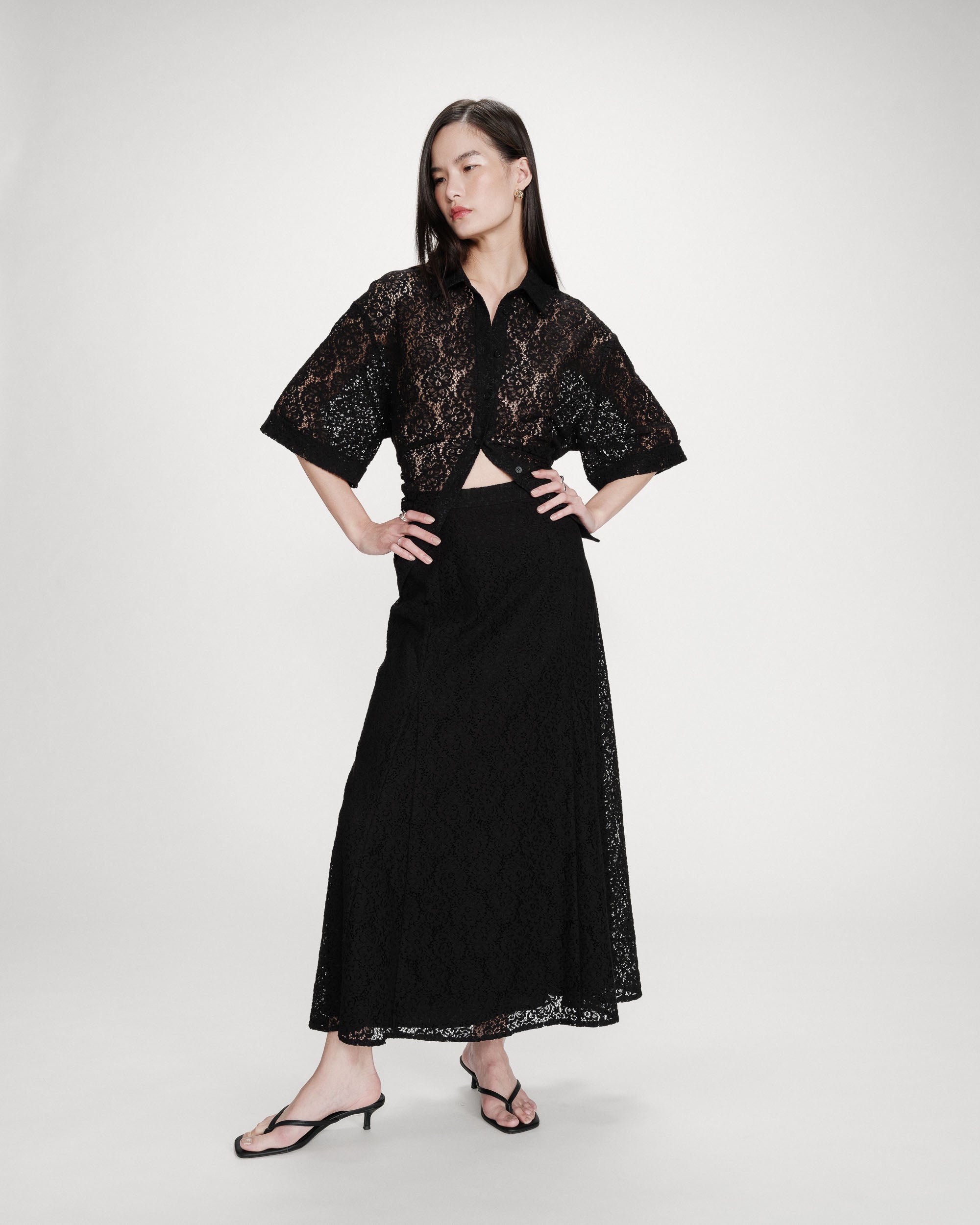 Jupe longue en dentelle noir Visenya