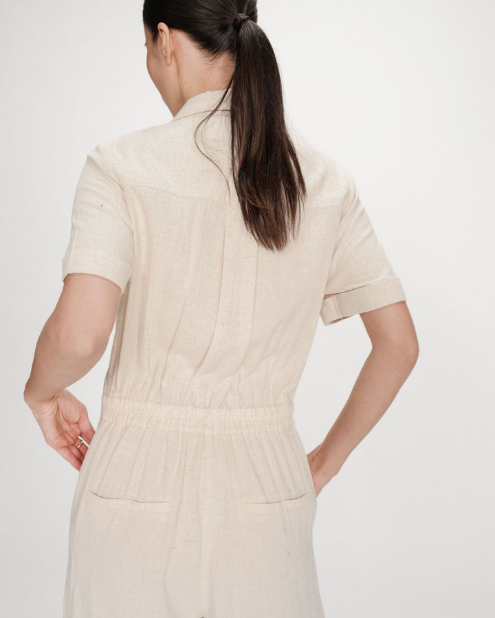 Mono fluido con cintura marcada sable Vanelle