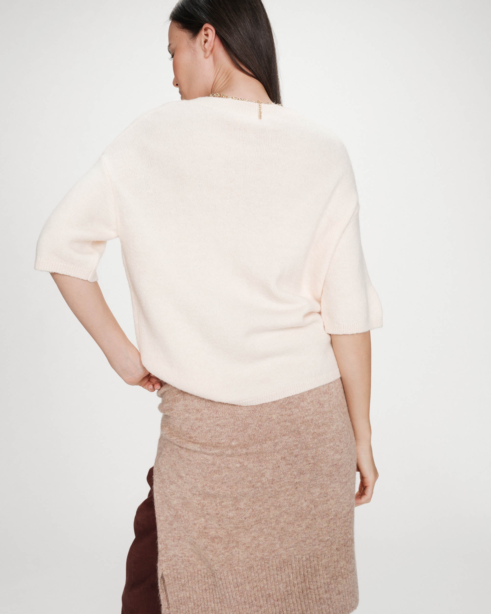 Jersey oversize de lana con cuello redondo amande Vamos