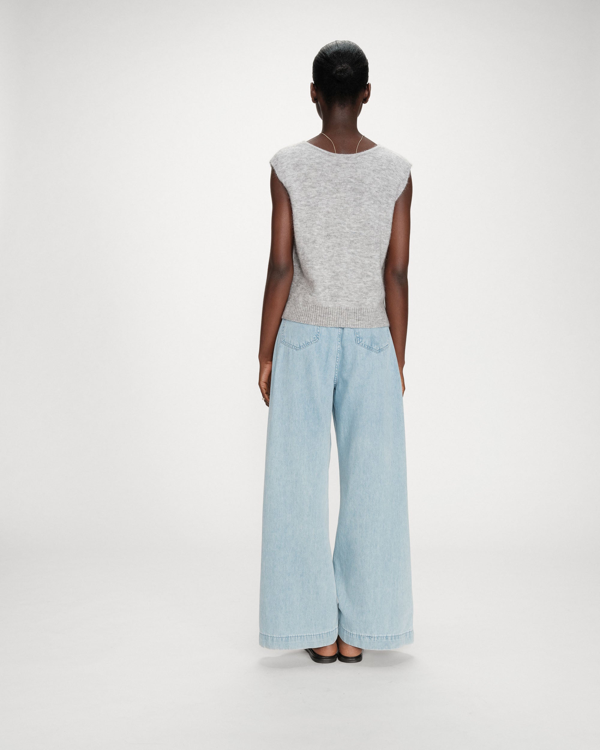 Cardigan sans manches gris Nars