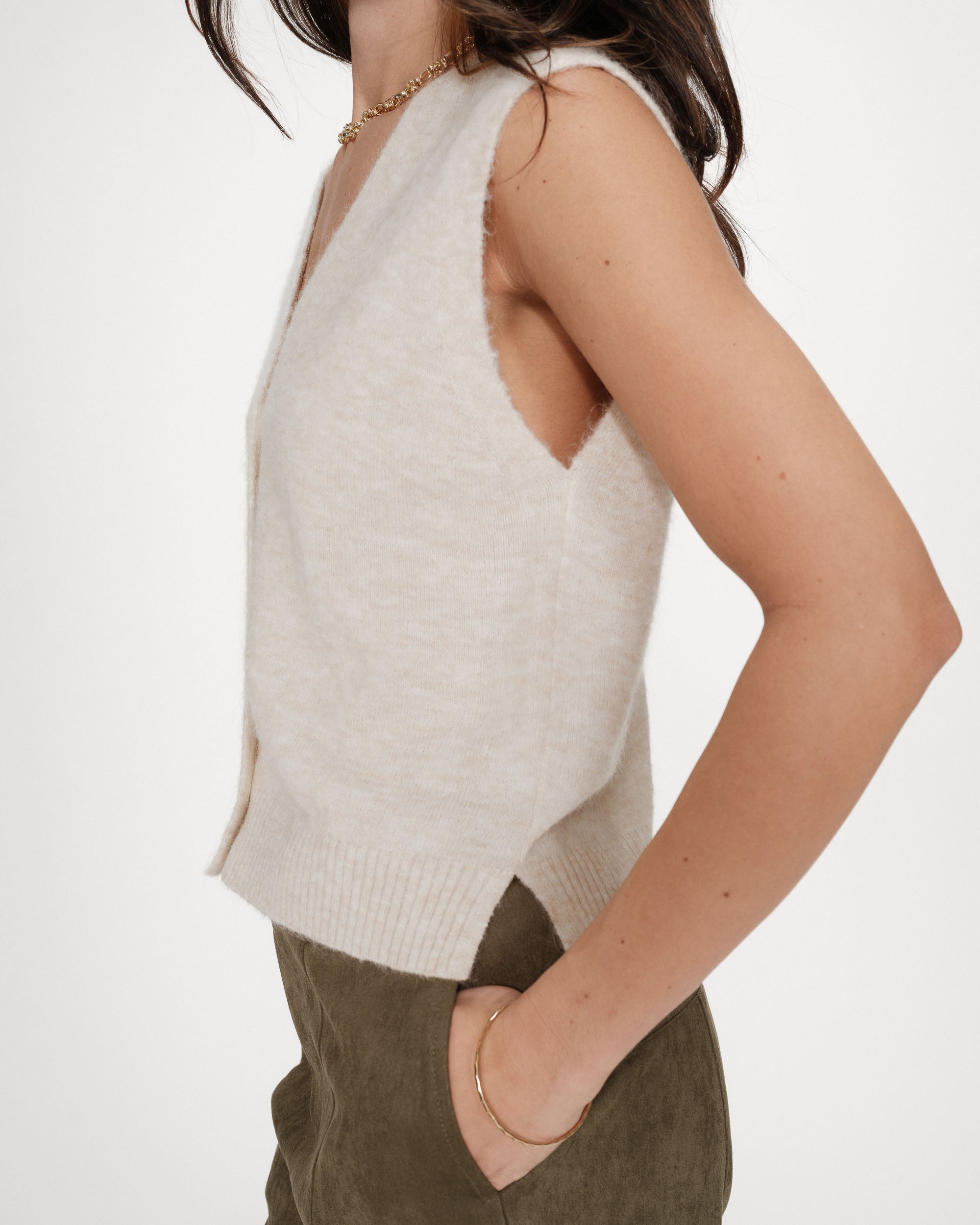 Cárdigan sin mangas con escote en V sable Nars