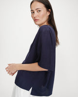 Top manches courtes fluide col V marine Violon