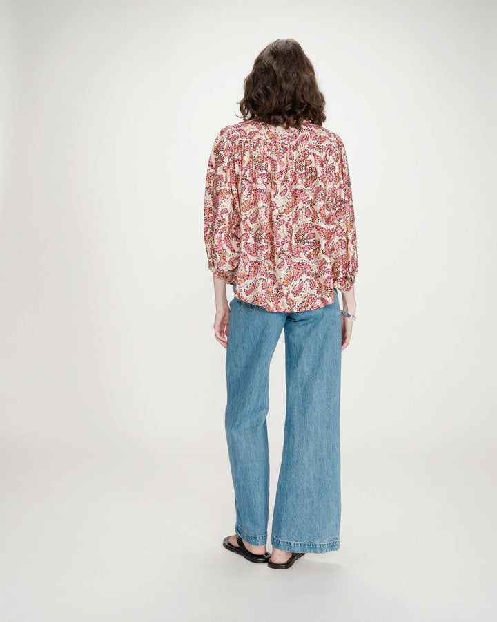 Blusa amplia floral mangas abullonadas peche Vezia