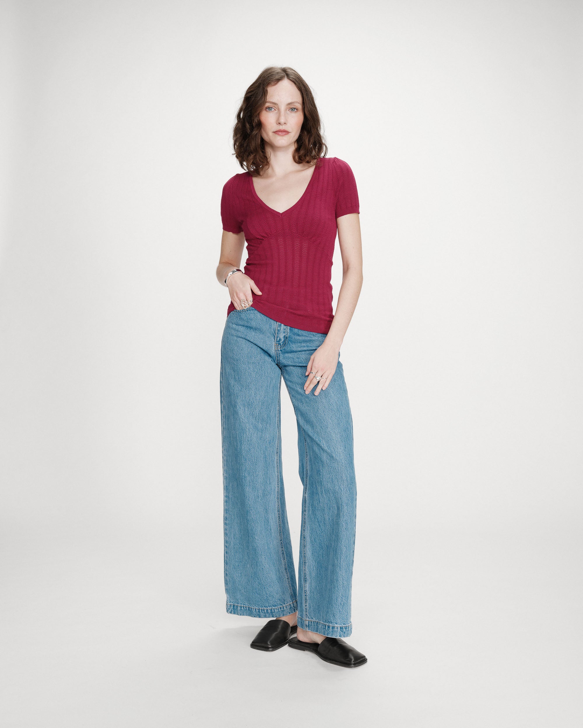 Jersey ajustado mangas cortas escote en V pivoine Velyor