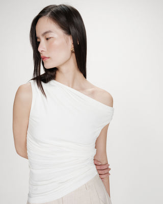 Top drapé asymétrique ivoire Vodia