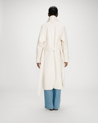 Trench-coat en vinyle vanille Velours