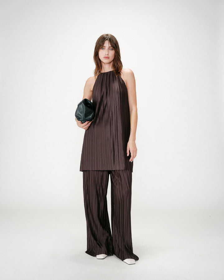 Vestido corto plisado con cuello halter chocolat Wilona