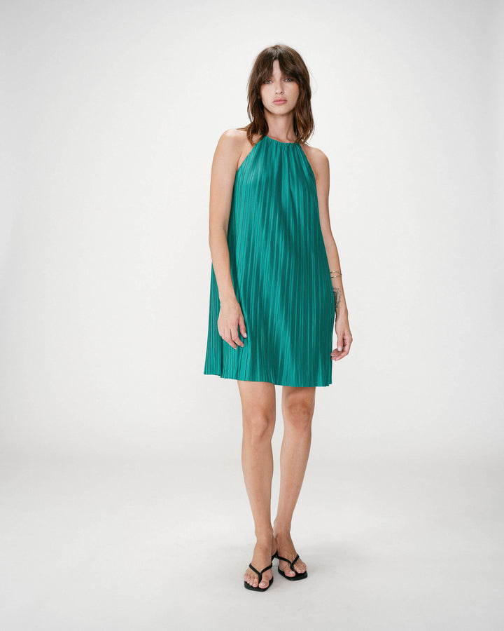 Vestido corto plisado con cuello halter emeraude Wilona