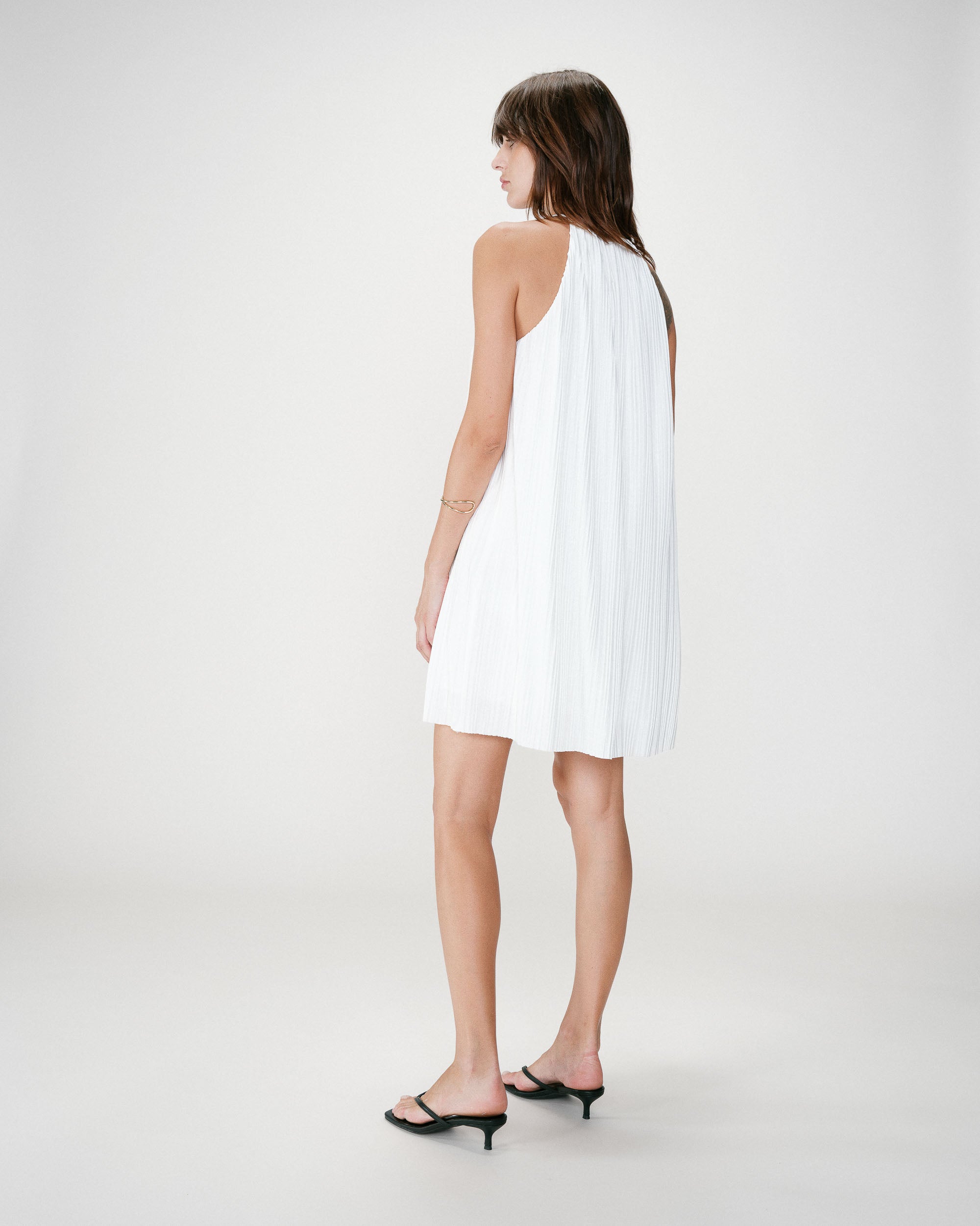 Robe courte plissée à encolure américaine ivoire Wilona