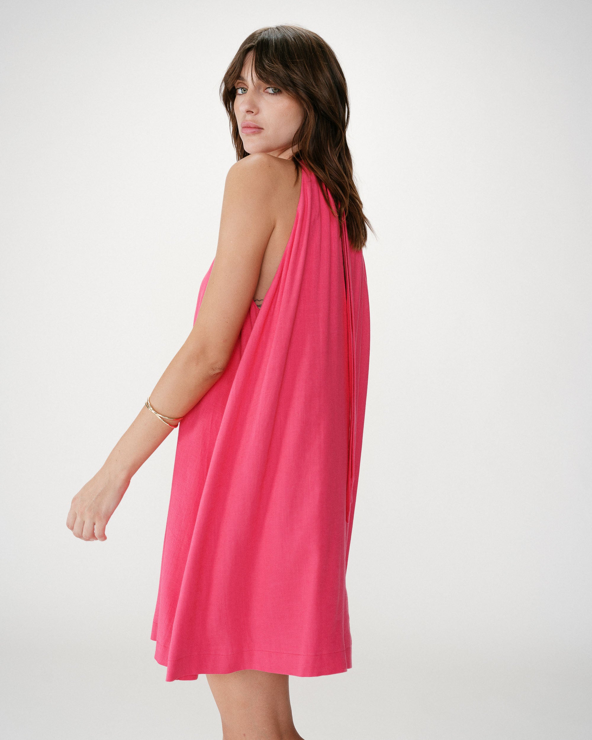 Robe courte évasée en lin dos à nouer fuchsia Whola
