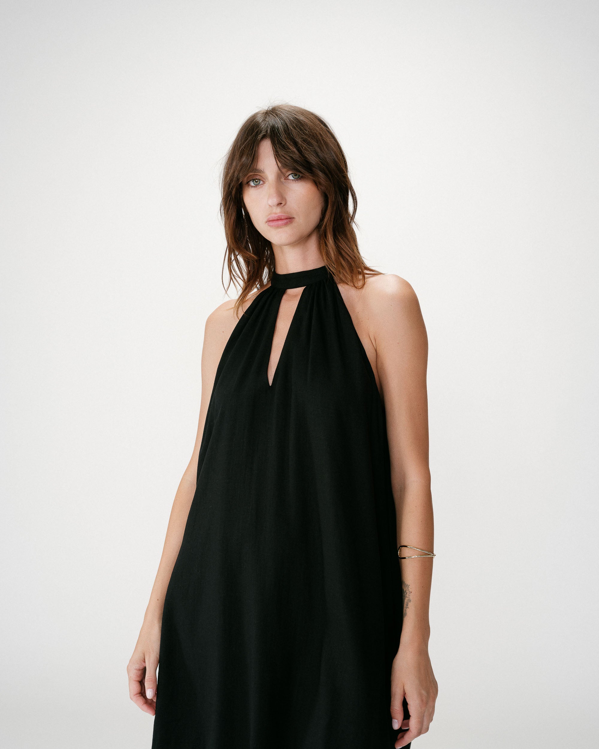 Short dress with tie collar in linen blend Grace & Mila Short dress with tie collar in linen blend Grace & Mila