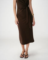 Vestido largo drapeado con nudo en la cintura chocolat Wyla