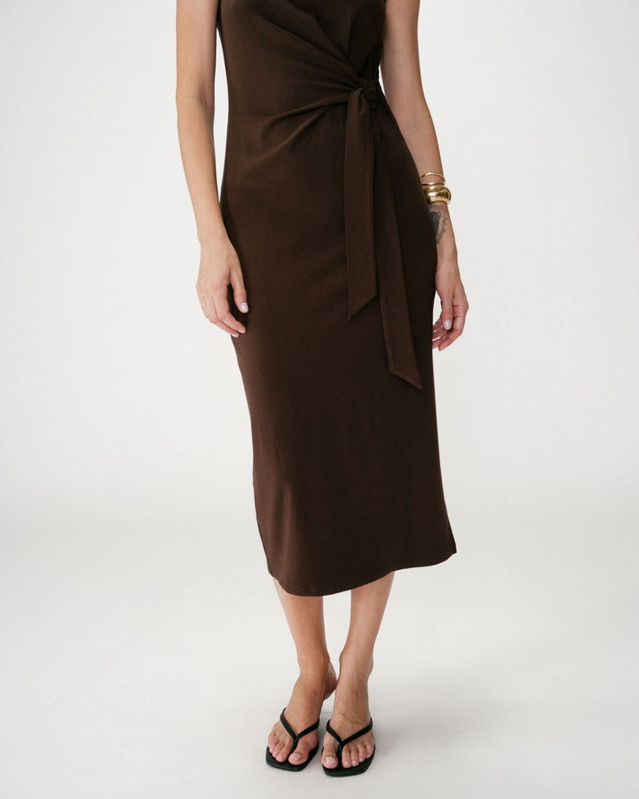 Vestido largo drapeado con nudo en la cintura chocolat Wyla