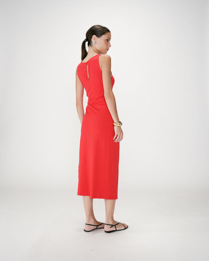 Vestido largo drapeado con nudo en la cintura rouge Wyla