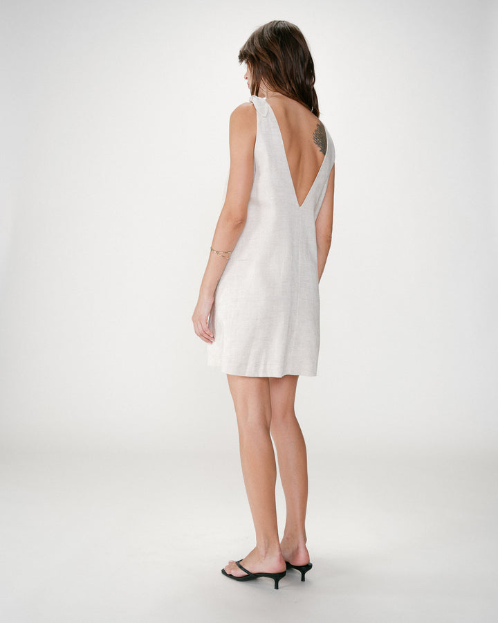 Vestido corto de lino con escote en V sable Wynette