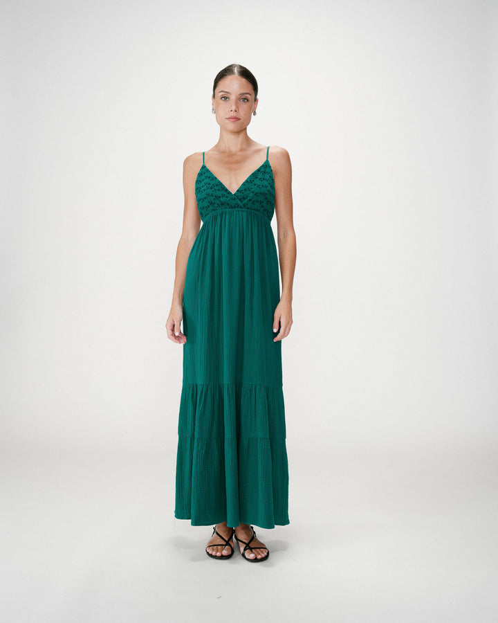 Robe longue fluide en coton col V à bretelles emeraude Wynora