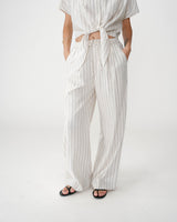 Pantalón amplio de lino y tencel a rayas sable Weston