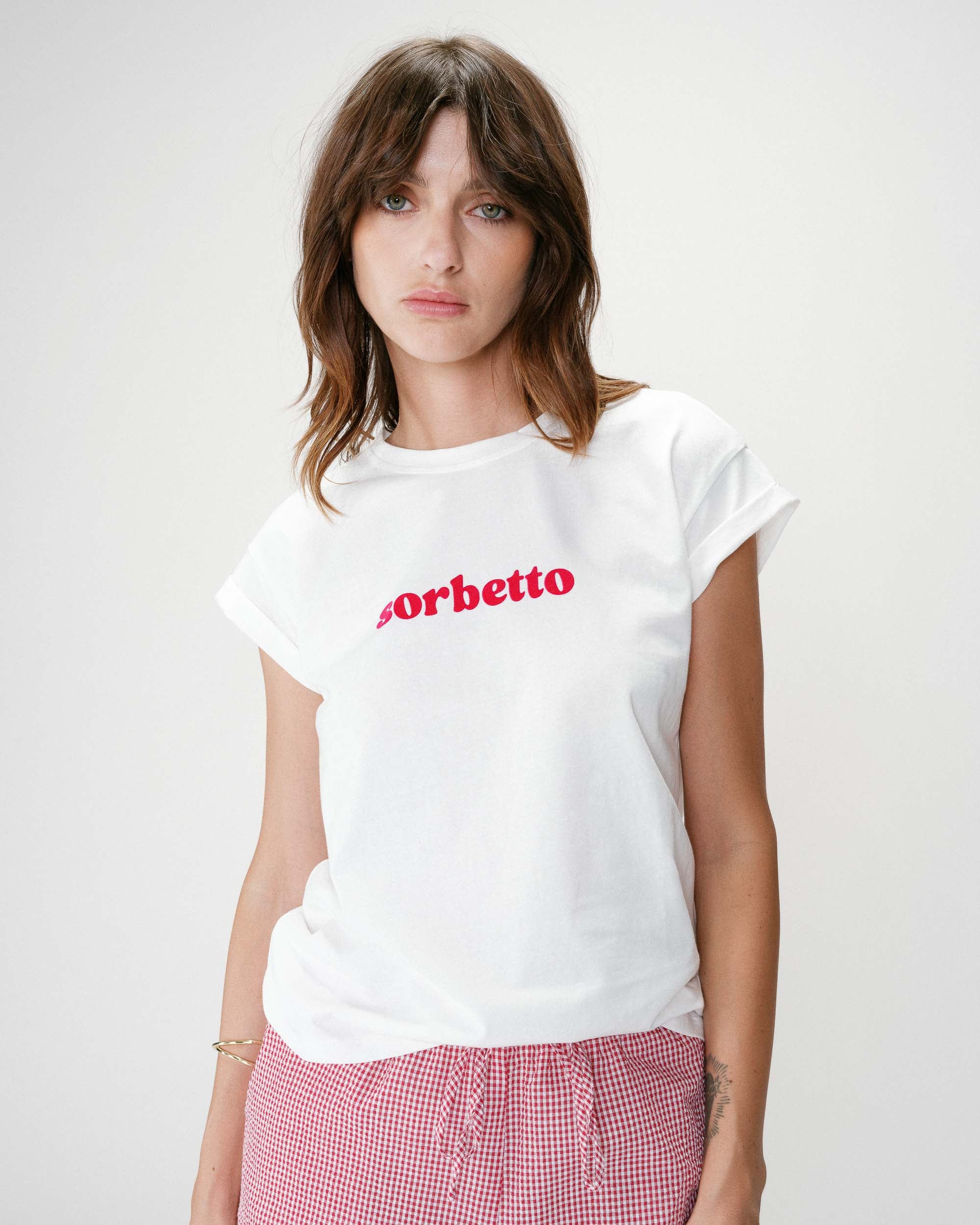 Camiseta de algodón con mensaje bordado fuchsia Wylo