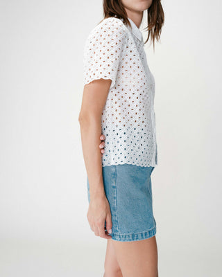 Camisa de encaje manga corta white Waverine