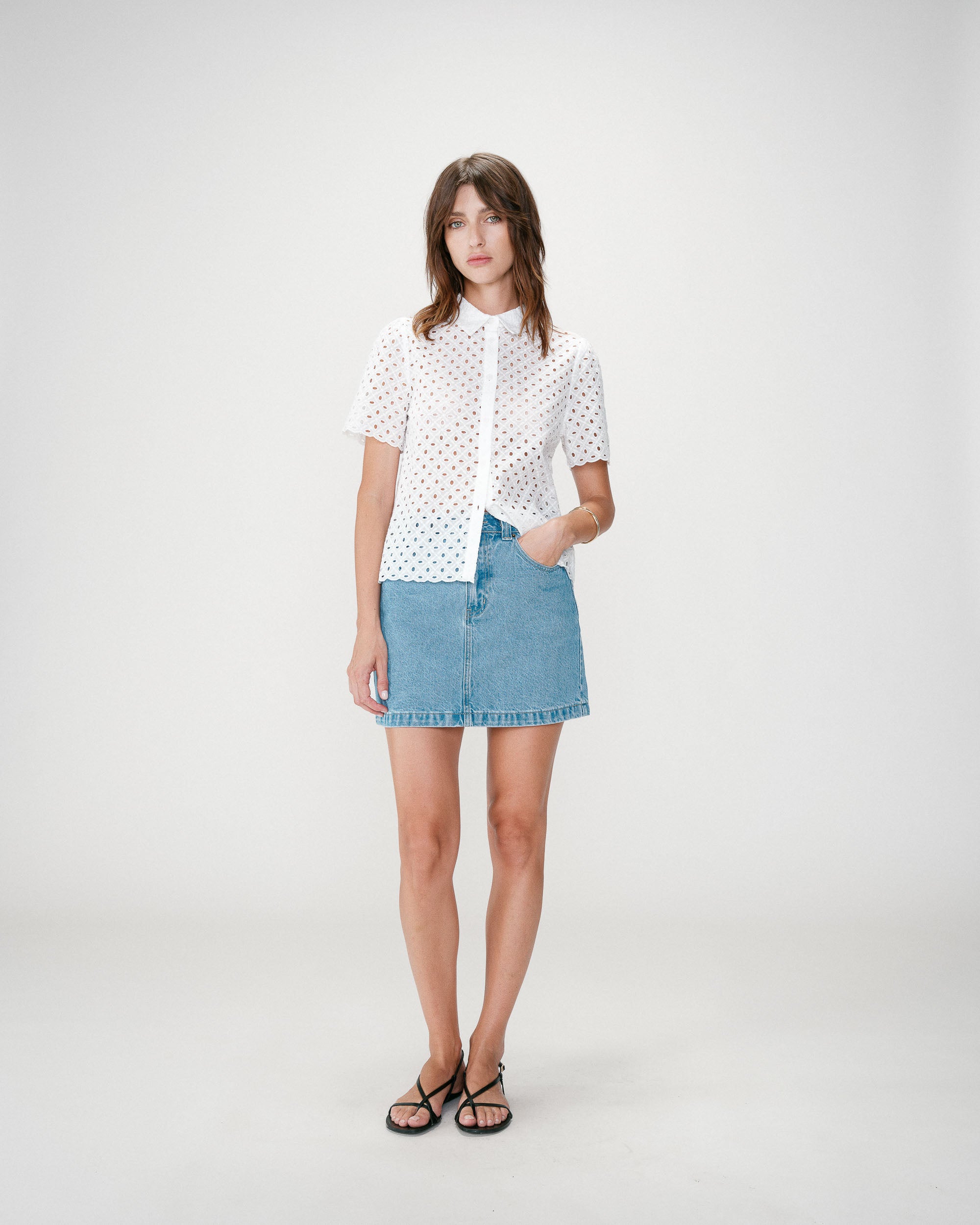Camisa de encaje manga corta white Waverine