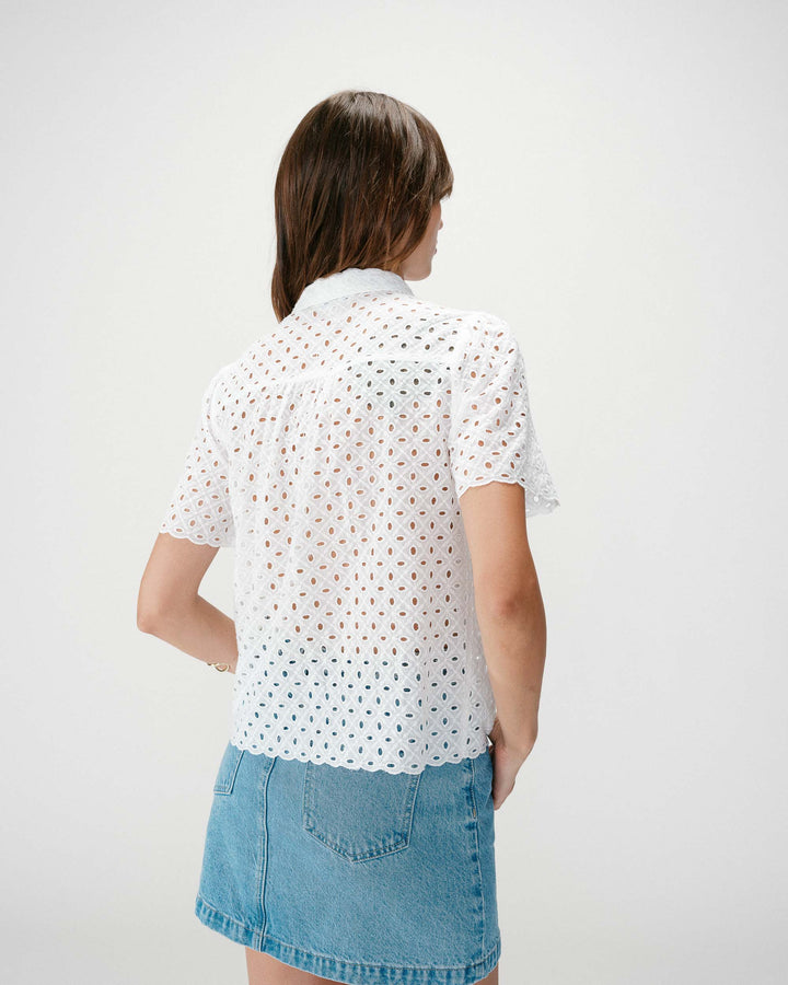 Camisa de encaje manga corta white Waverine