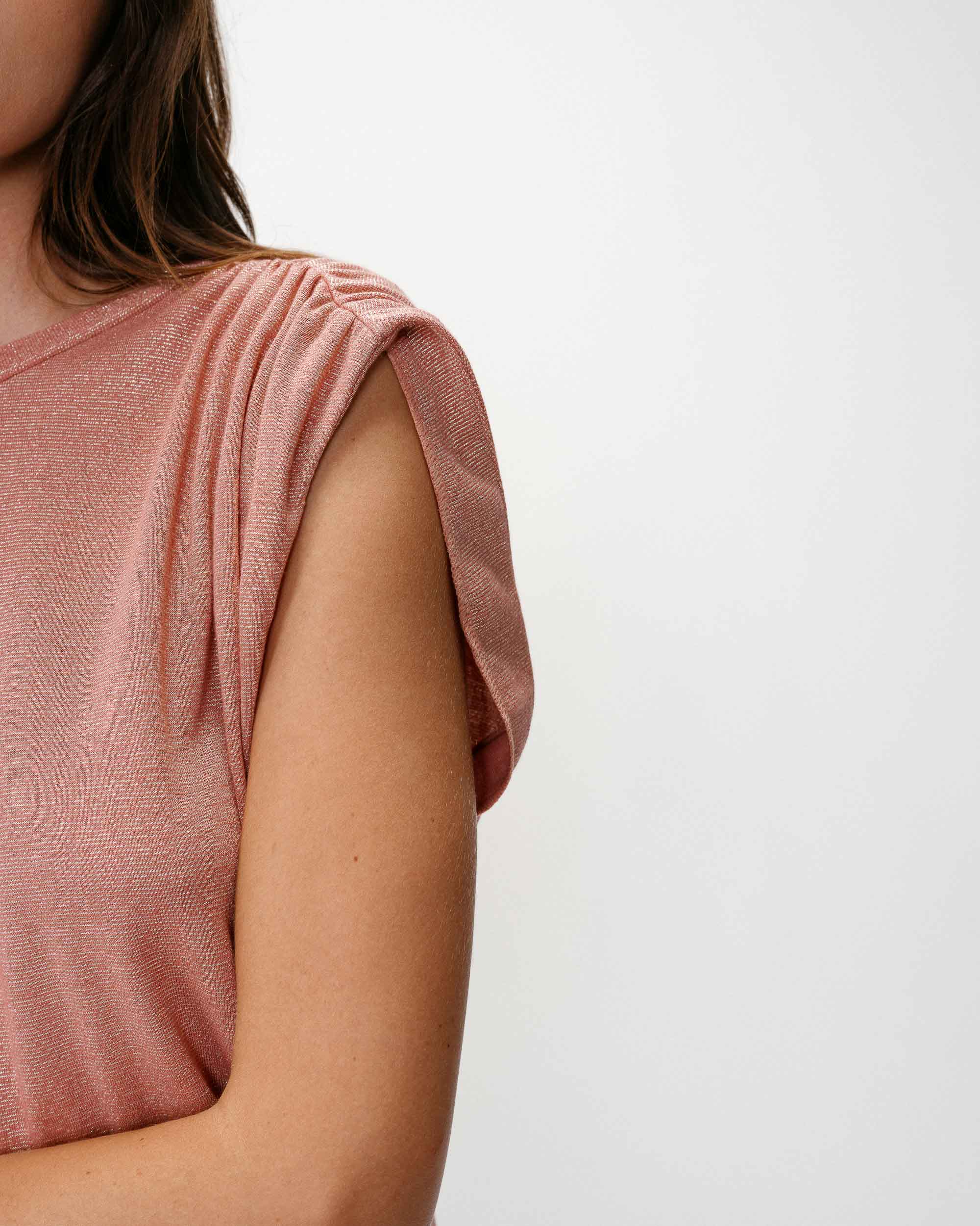 Top de lurex sin mangas cuello redondo rose Winny