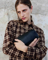 Sac baguette en cuir souple noir Le chouchou