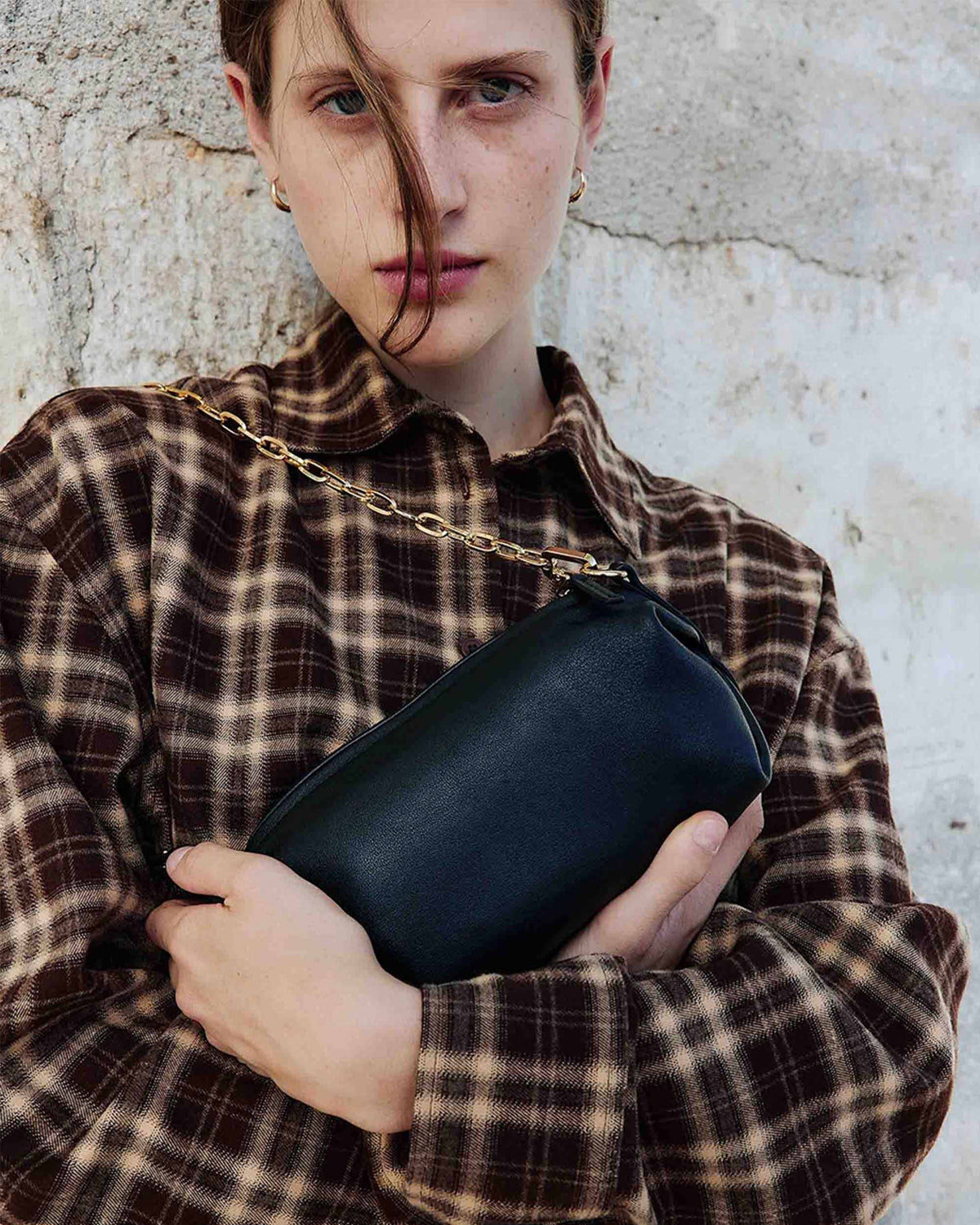 Sac baguette en cuir souple noir Le chouchou