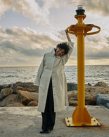 Trench-coat en vinyle vanille Velours